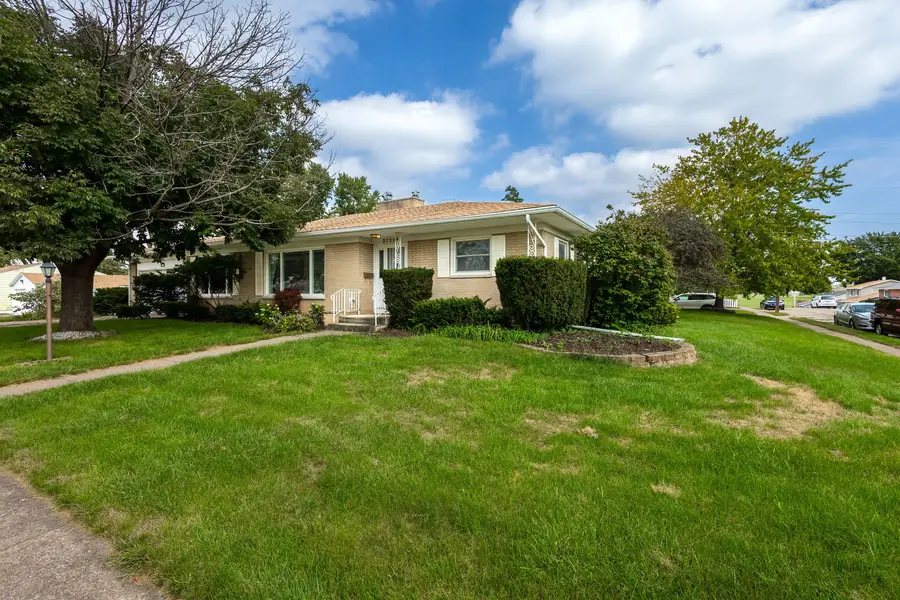 2729 Fillmore Street, Davenport, IA 52804 - #3