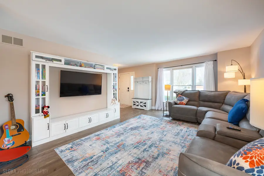 1259 Chickory Ridge Trail, Cary, IL 60013 - Image #2