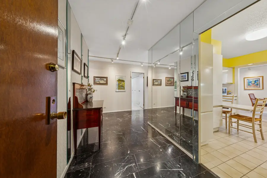 1440 N State Street #21B, Chicago, IL 60610 - Image #3