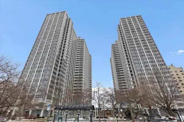 4250 N Marine Drive #906, Chicago, IL 60613