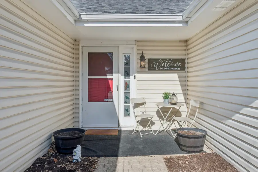 2307 Woodview Lane, Naperville, IL 60565 - Image #2