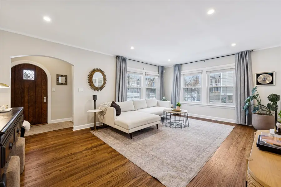 839 Birch Avenue, Downers Grove, IL 60515 - Image #2