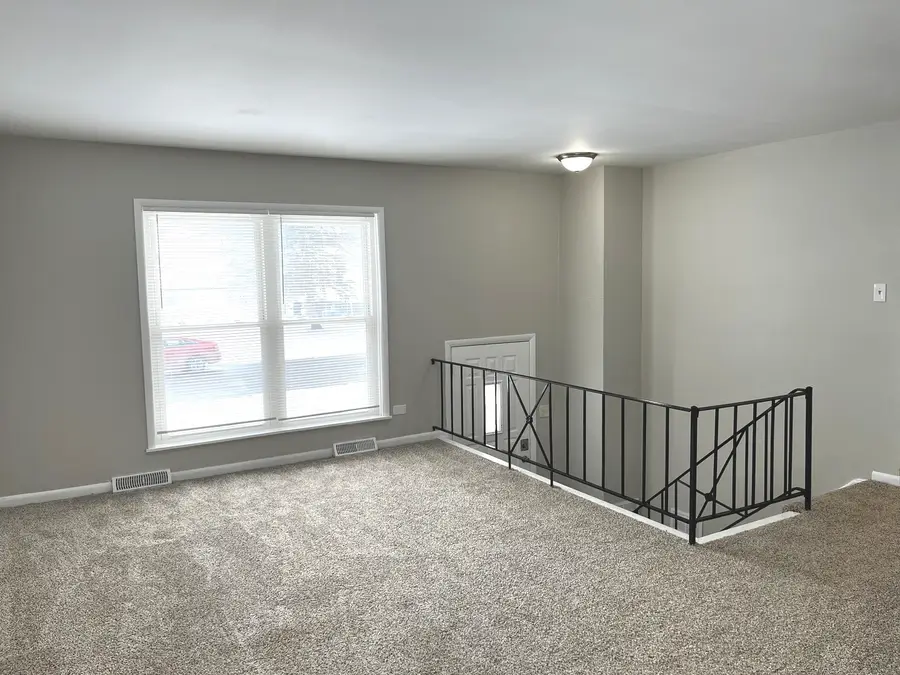 147 E Maple Drive, Glenwood, IL 60425 - Image #3