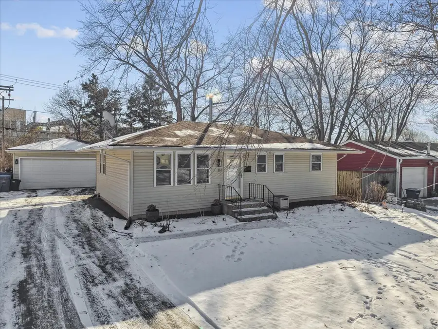 Address Withheld By Seller, Geneva, IL 60134 - #2