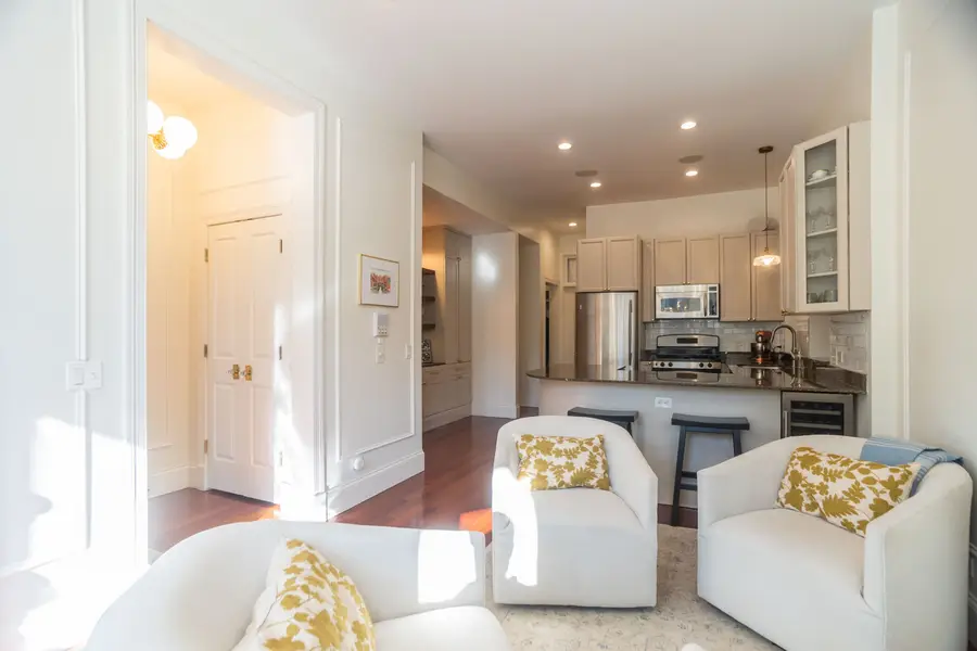 1120 W Oakdale Avenue #1F, Chicago, IL 60657 - Image #3