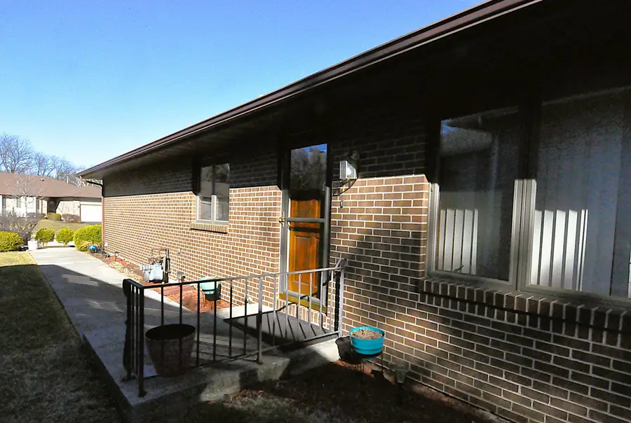 6885 Redansa, Rockford, IL 61108 - #2