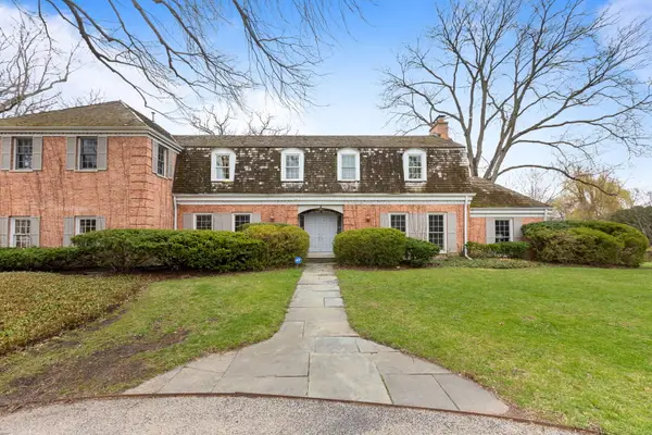 207 N Green Bay Road, Lake Forest, IL 60045