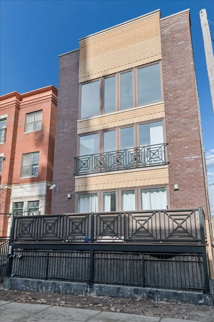 1614 W Augusta Boulevard #3, Chicago, IL 60622 - #1