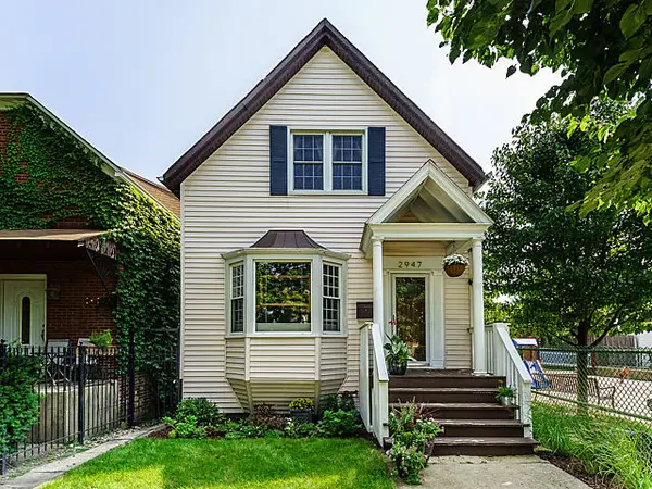 Address Withheld By Seller, Chicago, IL 60618