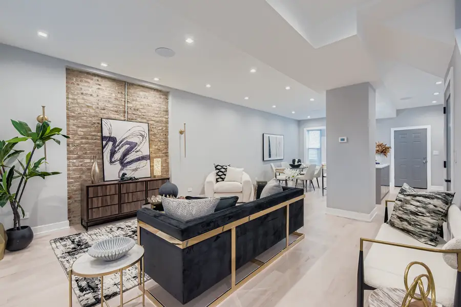 6540 S Ingleside Avenue, Chicago, IL 60637 - Image #2