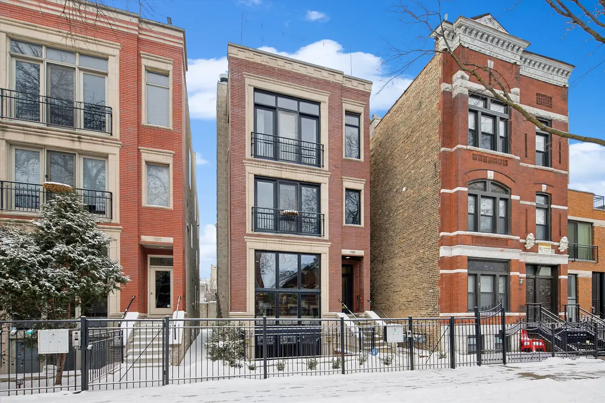 1054 N Hermitage Avenue #2, Chicago, IL 60622 - Image #1