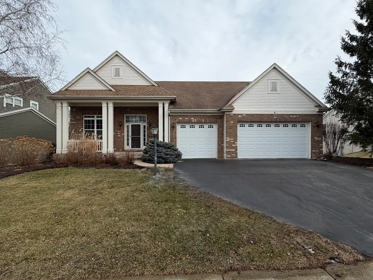 4 Kenilworth Court, Cary, IL 60013 - #1