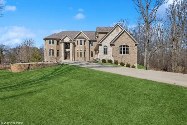 7 Preston Court, Lincolnshire, IL 60069