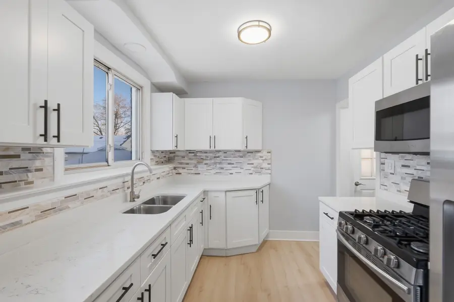 18037 Ridgewood Avenue, Lansing, IL 60438 - #3