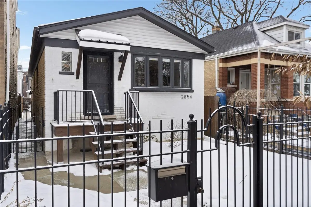 2854 N Richmond Street, Chicago, IL 60618 - Image #1