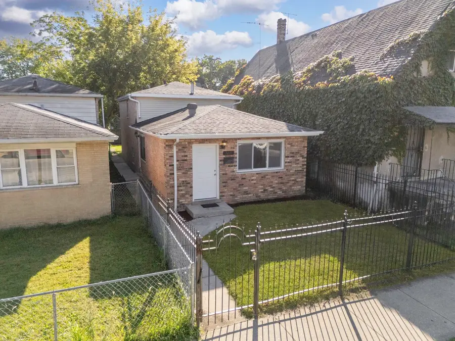 7237 S St Lawrence Avenue, Chicago, IL 60619 - Image #2