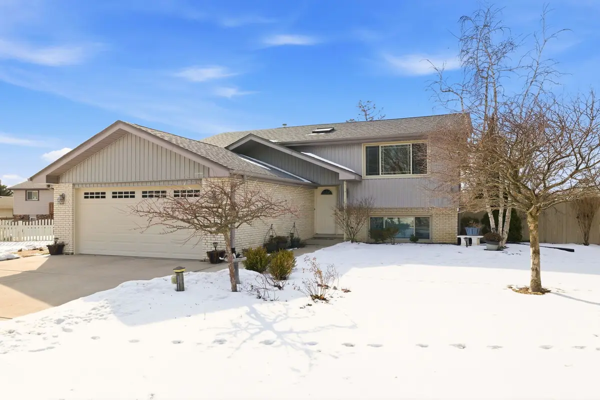 14836 S Cricketwood Drive, Homer Glen, IL 60491 - #1