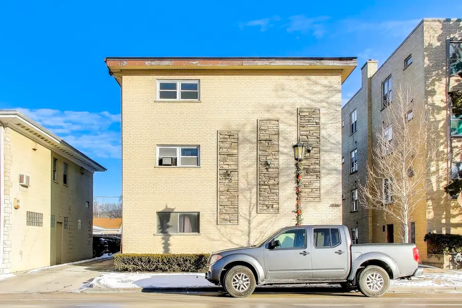 306 Chicago Avenue #3N, Oak Park, IL 60302 - #2