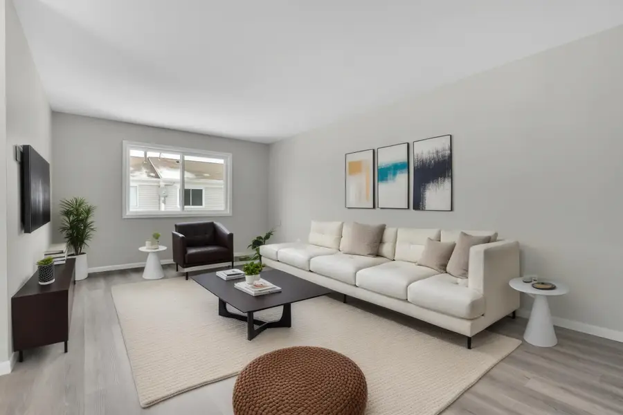 86 Silver Tree Circle, Cary, IL 60013 - Image #3