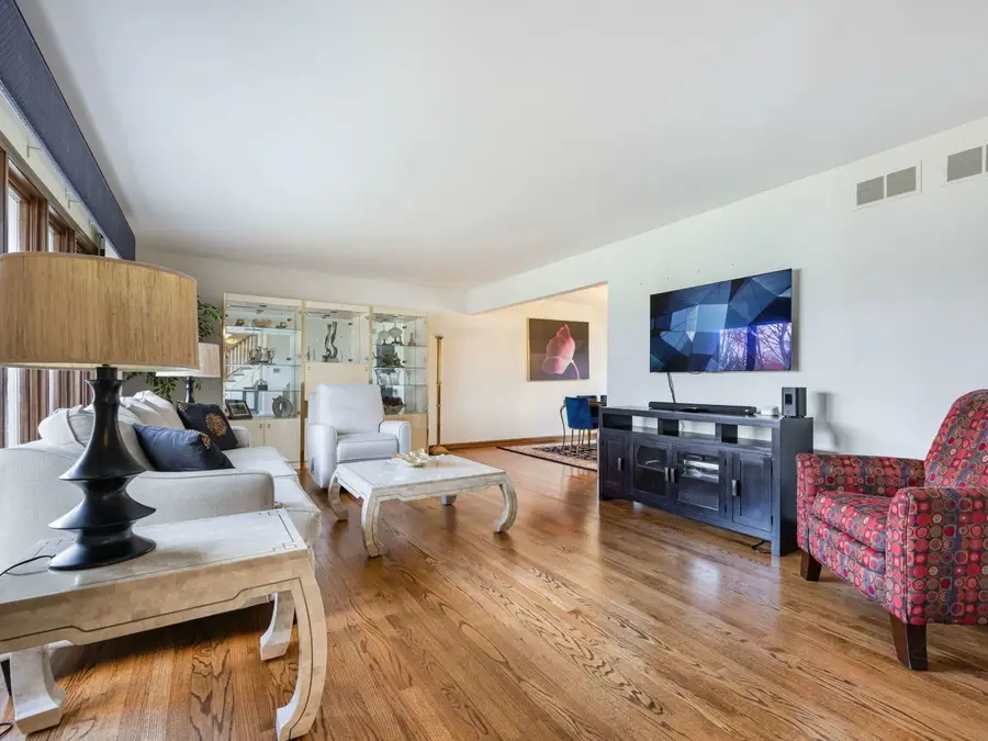 1407 Wesley Court, Westmont, IL 60559 - #3