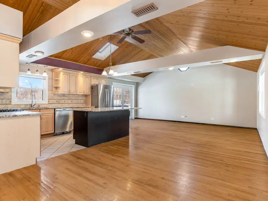 25216 River Road, Lake Barrington, IL 60010 - #3