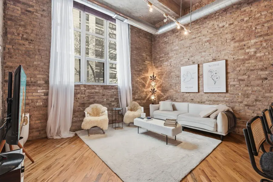 1735 N Paulina Street #204, Chicago, IL 60622 - #2