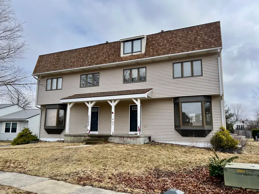 3202 Chatham Drive, Urbana, IL 61802 - #2