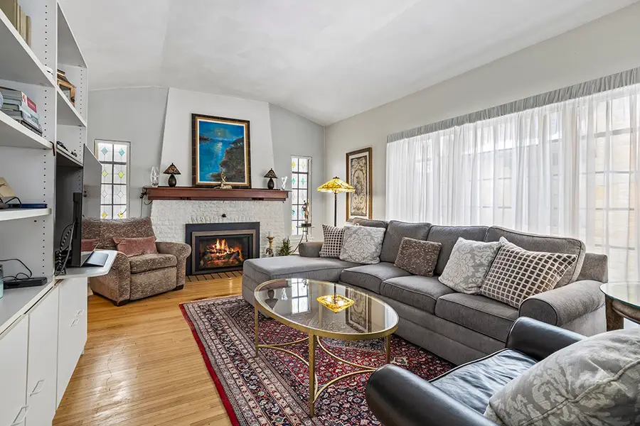 902 Sherwood Place, Joliet, IL 60435 - #2