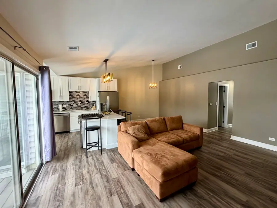 1744 Chesapeake Lane #4, Schaumburg, IL 60193 - #3