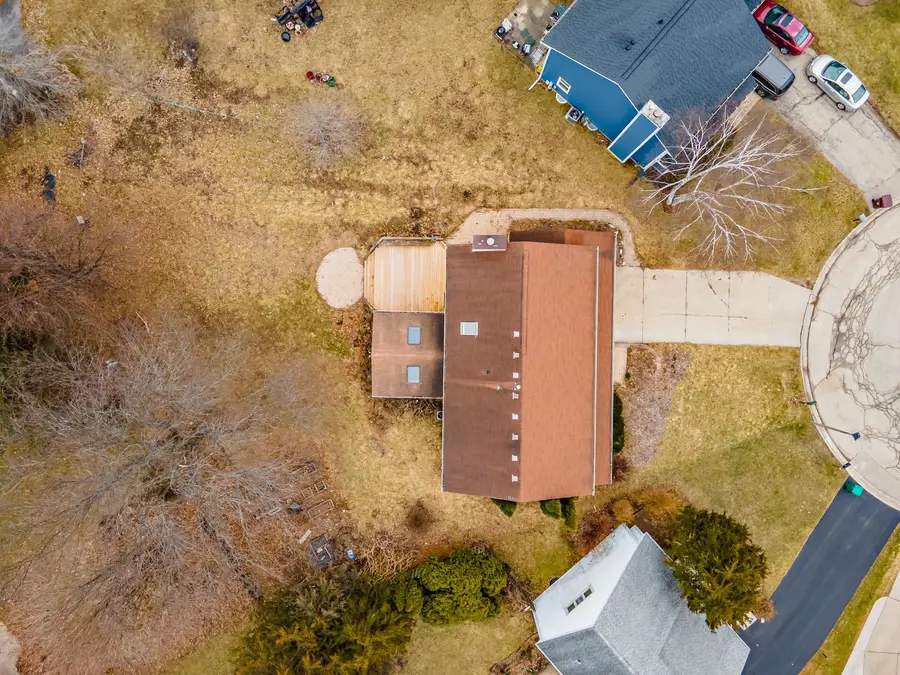 11 Spinnaker Court, Grayslake, IL 60030 - #2