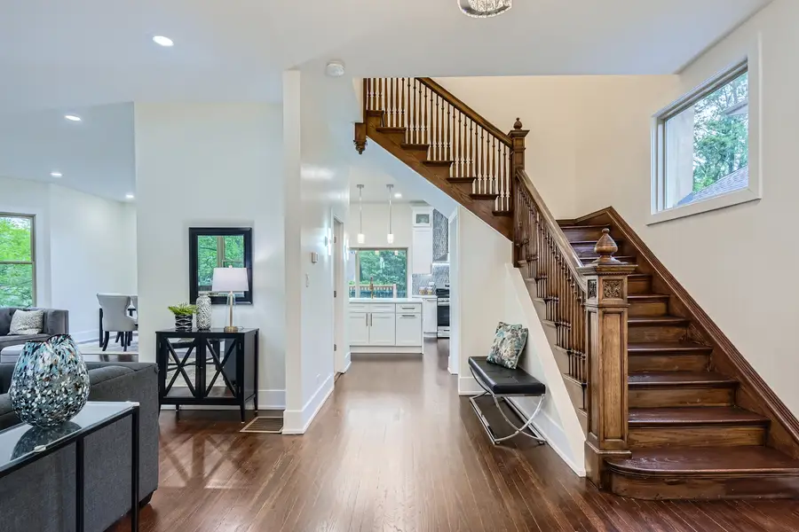 9556 S Winchester Avenue, Chicago, IL 60643 - Image #2