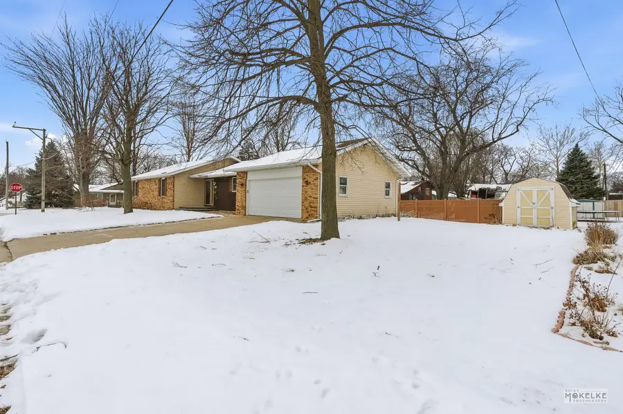 602 East Street, Morris, IL 60450 - #2