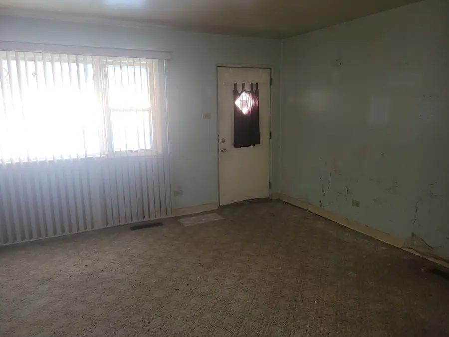 1382 Burnham Avenue, Calumet City, IL 60409 - #3