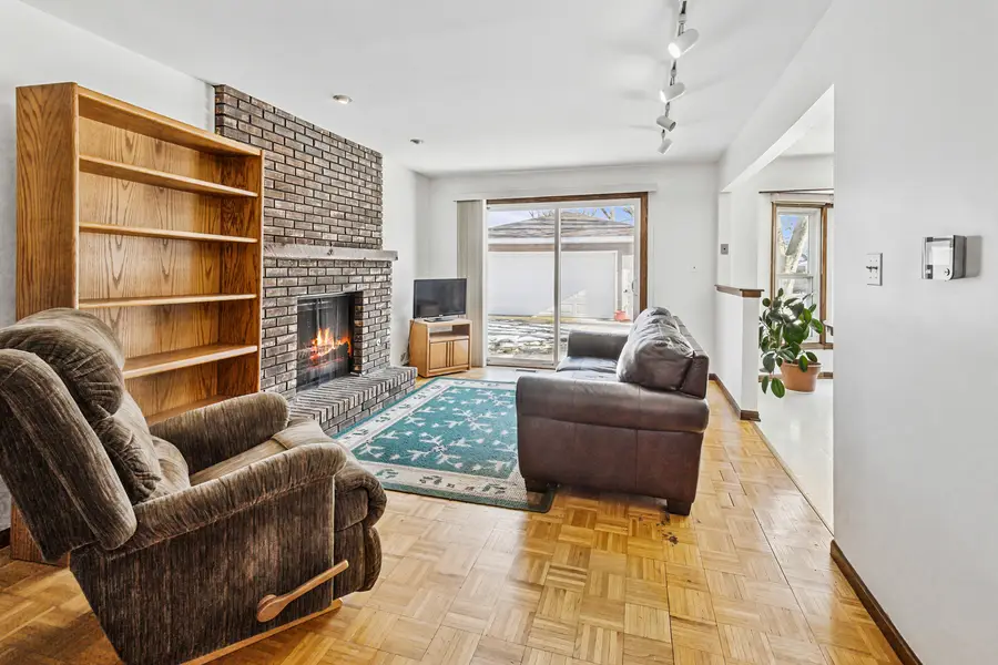 1151 S Edgewood Avenue, Lombard, IL 60148 - #3