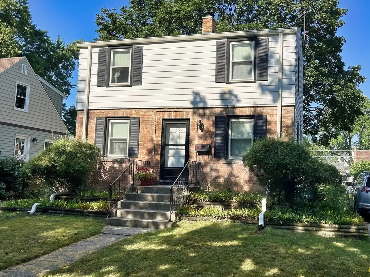 956 S Hillside Avenue, Elmhurst, IL 60126 - #1