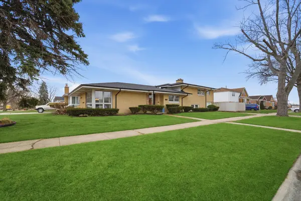 10800 S Tripp Avenue, Oak Lawn, IL 60453