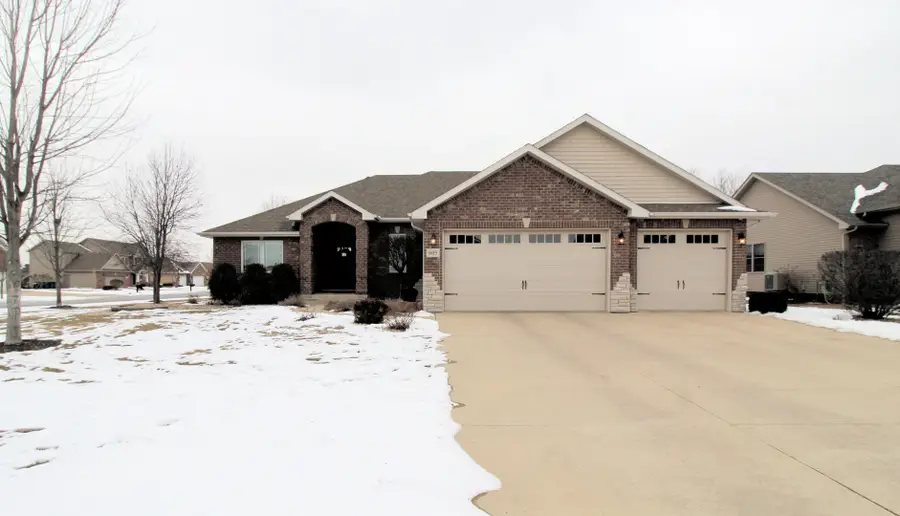 605 Chase Court, Bourbonnais, IL 60914 - #2