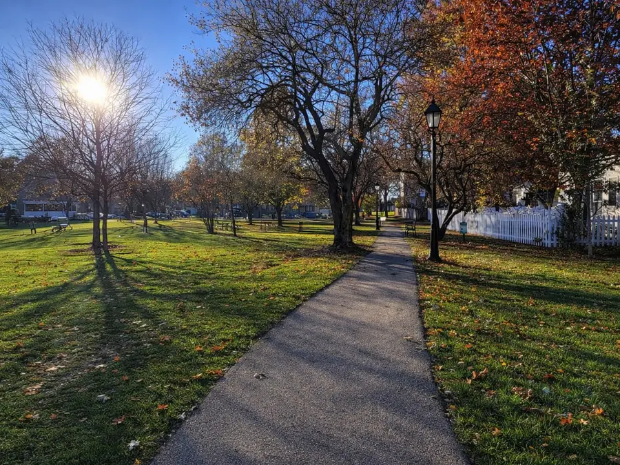 138 N Eastern Avenue, Bartlett, IL 60103 - #2