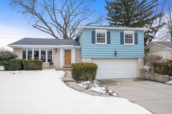 1414 N Indigo Drive, Mount Prospect, IL 60056