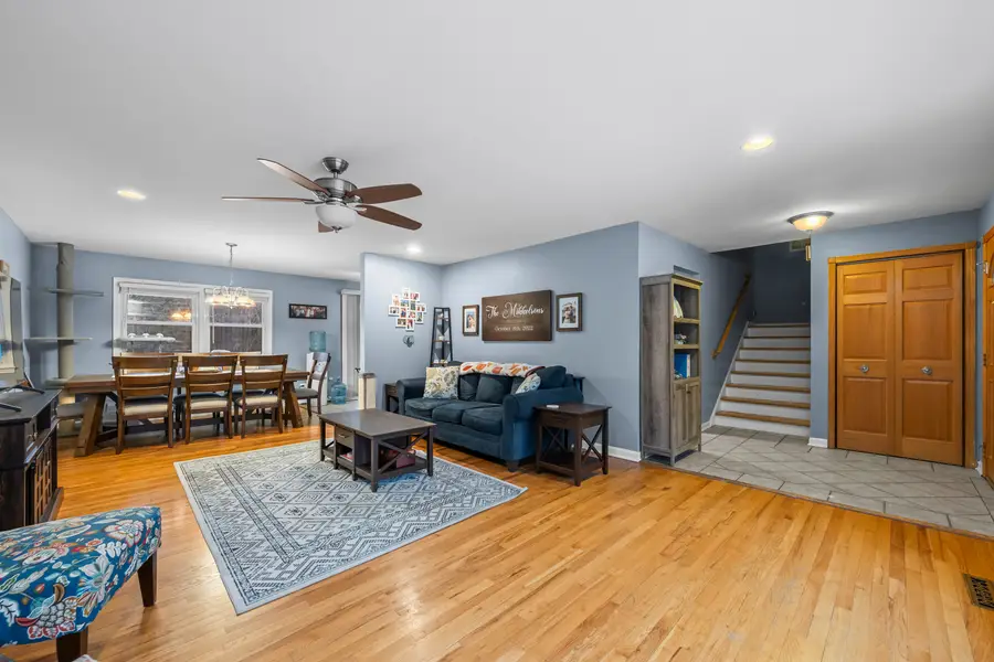 1414 N Indigo Drive, Mount Prospect, IL 60056 - #3