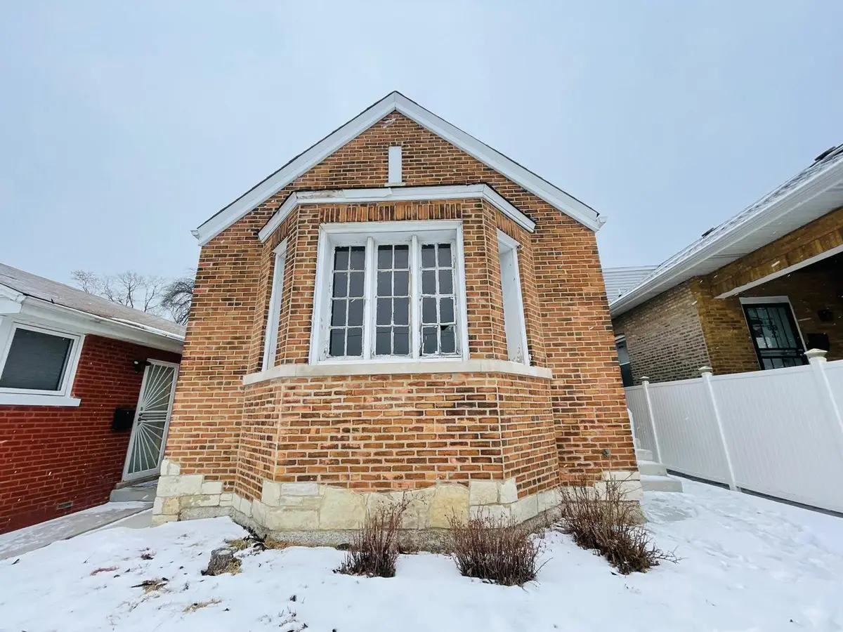 8325 S Cregier Avenue, Chicago, IL 60617 - #1