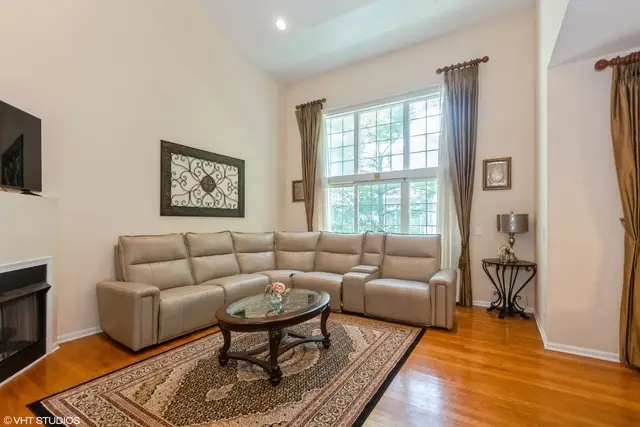 152 Orchards Pass, Bartlett, IL 60103 - Image #3