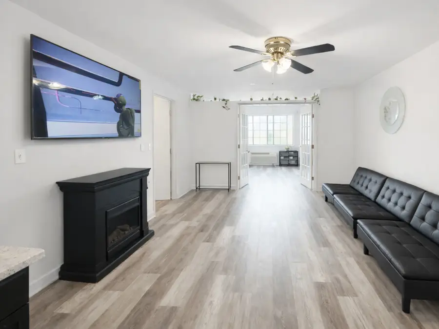 3370 W Brooke Avenue #410, Waukegan, IL 60087 - Image #2