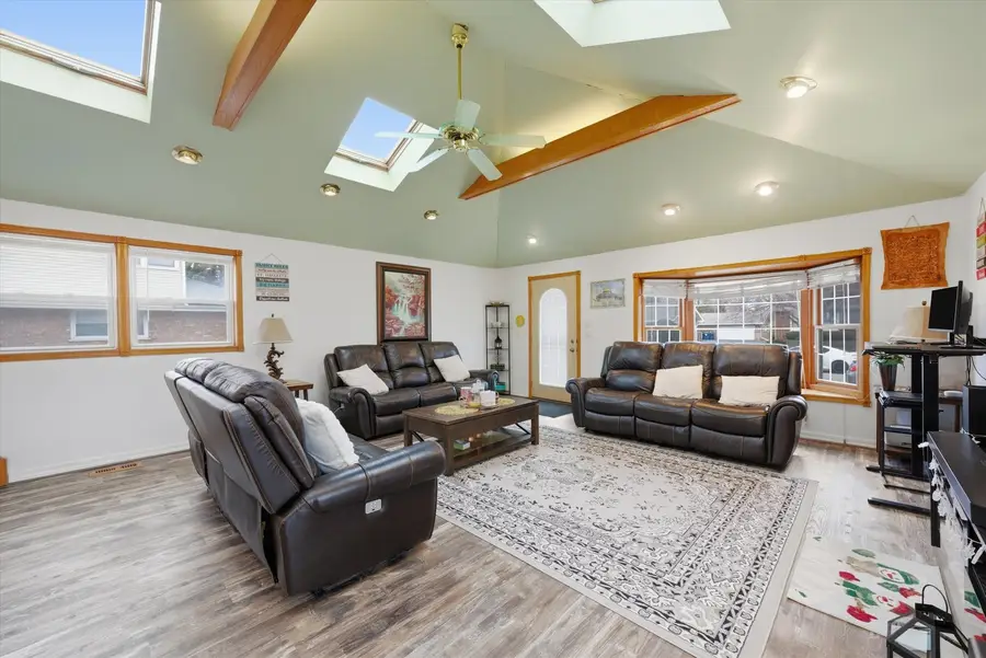 10716 S Nashville Avenue, Worth, IL 60482 - #3