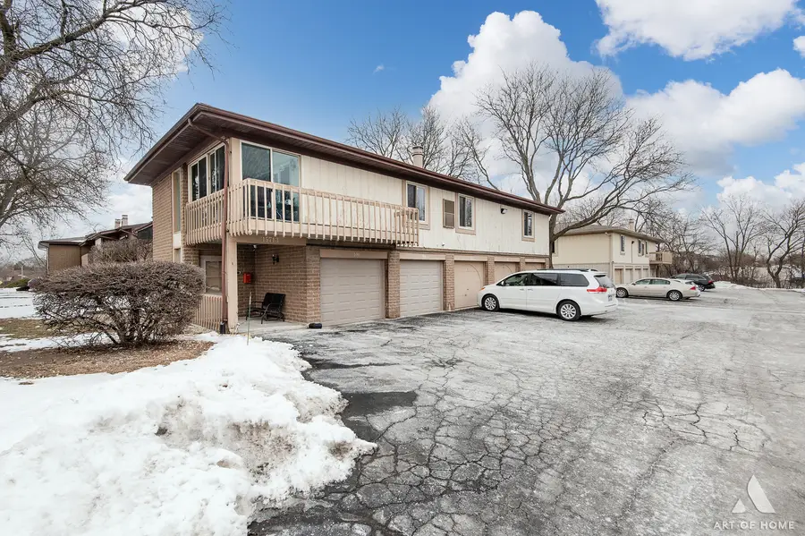 15713 Orlan Brook Drive #100, Orland Park, IL 60462 - Image #2