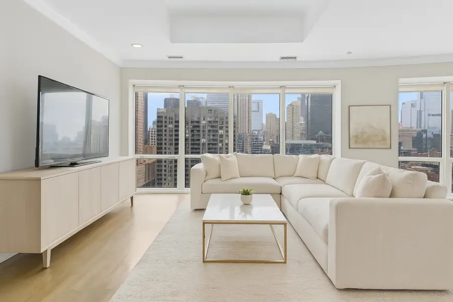 60 W Erie Street #1302, Chicago, IL 60654 - Image #3