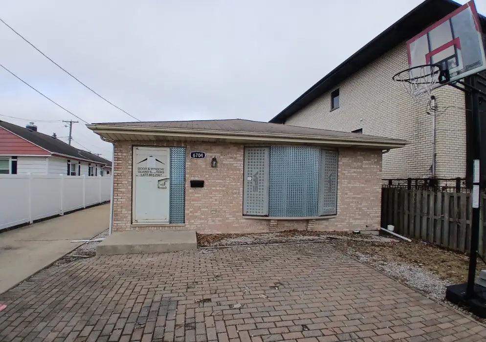 6704 W Forest Preserve Drive, Harwood Heights, IL 60706 - #1