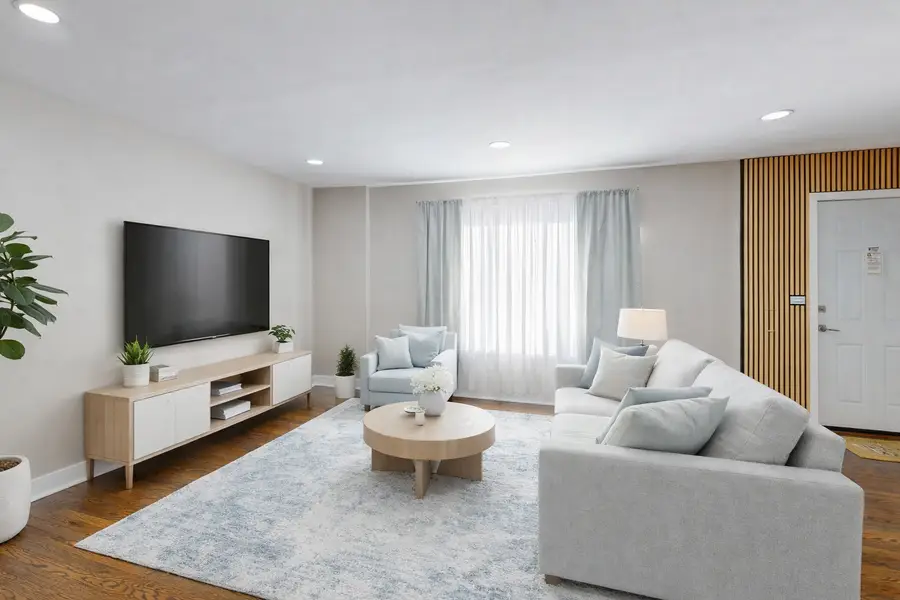 1321 Pitner Avenue #A, Evanston, IL 60201 - #2