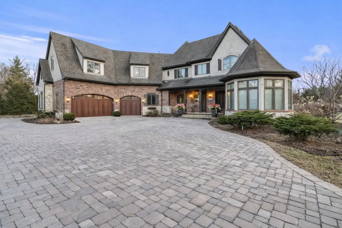 23W711 Hobson Road, Naperville, IL 60540 - #1