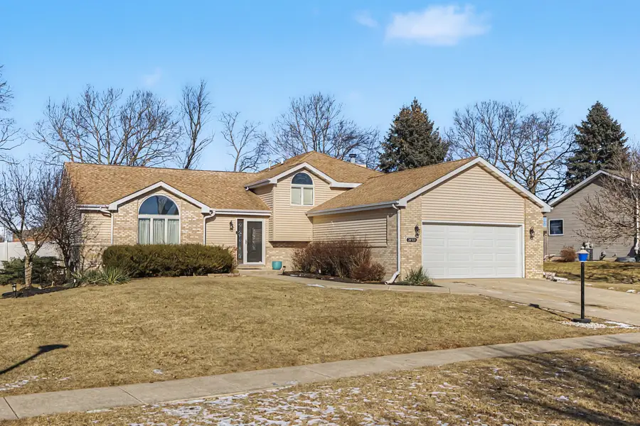 24914 W Illini Drive, Plainfield, IL 60544 - Image #3